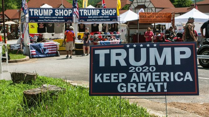 2018年6月2日、2020年の大統領選挙のトランプ陣営のキャンペーン。ジョージア州、ヘレンにて