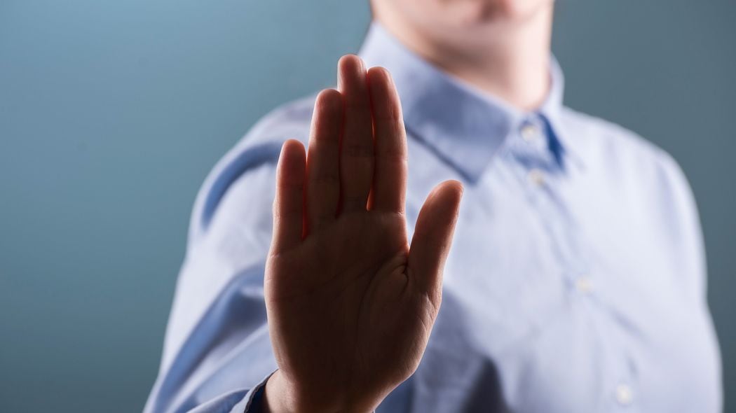 絶対にこんな人と一緒に働いたらダメ…人間関係を破壊させる人に共通する｢4つの毒｣ 既読スルーは｢非難｣｢侮辱｣と同等にかなり攻撃性が強い