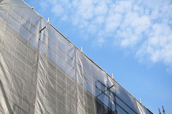 大規模修繕工事中のマンション