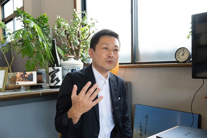 たつの市「重要伝統的建造物群保存地区」のまちづくりに取り組む緑葉社代表の畑本康介さん