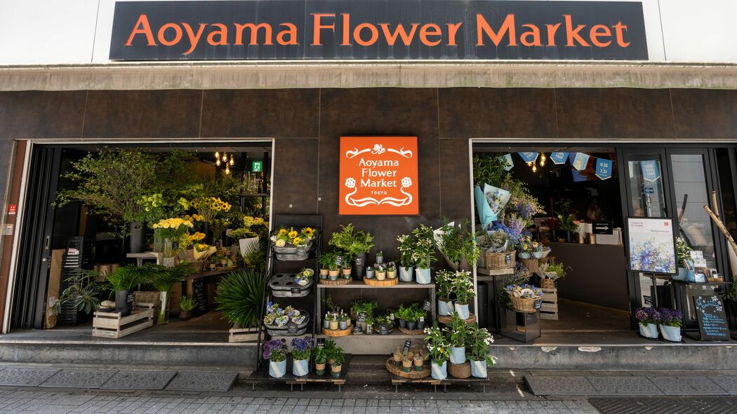 縮小する花き業界で店舗5倍、年商8倍！ーー青山フラワーマーケット【1】