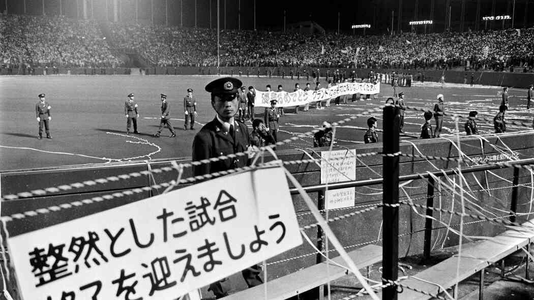 タイガースが優勝すると｢暴徒化｣する…警察も手を焼いた｢阪神フーリガン｣が消えた"分かりやすい証拠" 大阪では車がひっくり返され､東京では傷害致死事件が起きた