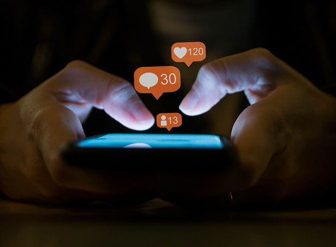 スマート フォン ソーシャル メディア