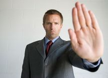 "全員から友達申請"新興企業のNGルール