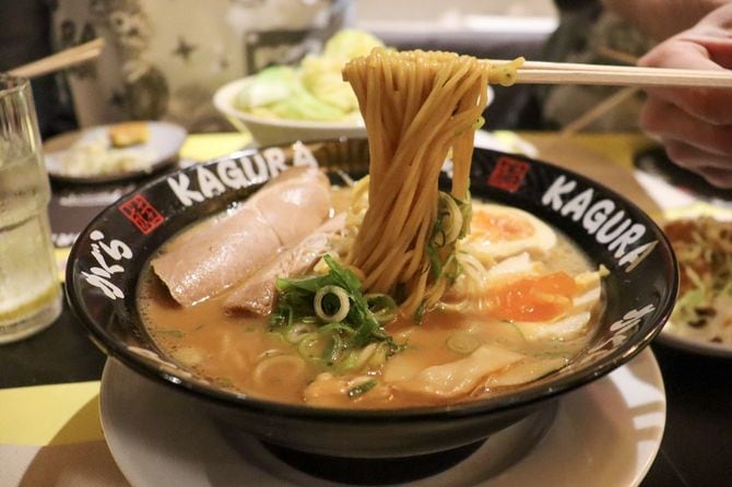 豚骨醤油ラーメン