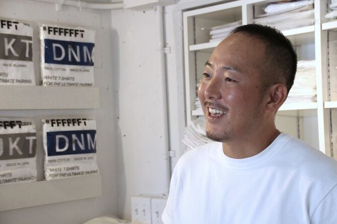 夏目拓也（なつめ・たくや）。1982年、神奈川県生まれ