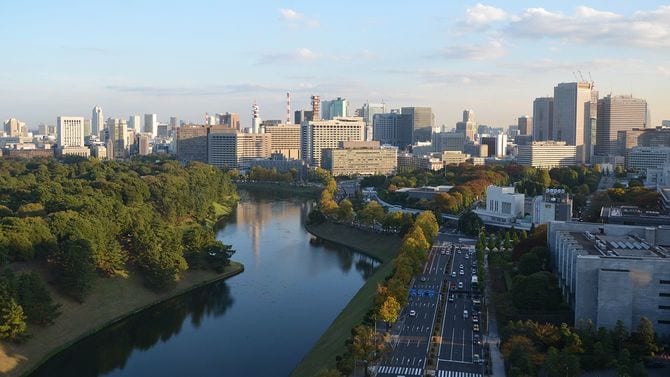 国道20号線から東京・銀座地区までの眺め