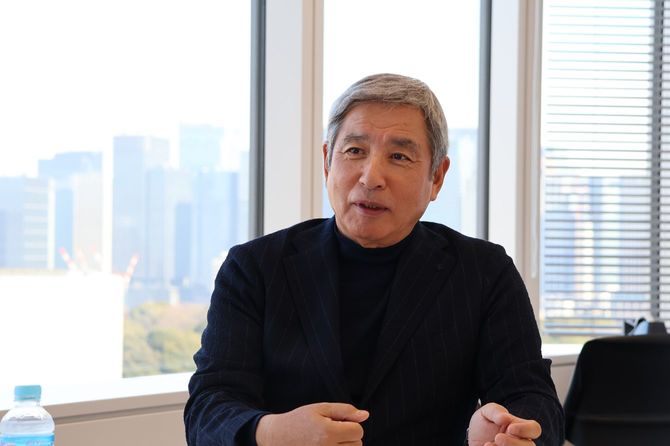 アメリカ時代を振り返る野田靜真氏。