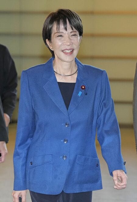 首相官邸に入る高市首相