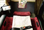 プレミアムドリーム号のプレミアムシート。飛行機のビジネスクラス以上の広さ。