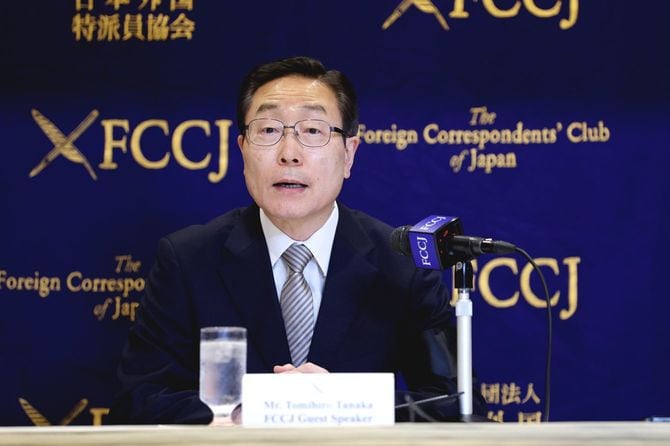 日本外国特派員協会で会見する世界平和統一家庭連合(旧統一教会)の田中富広会長=2022年8月10日午後、東京都千代田区