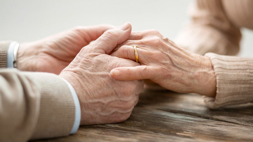 60歳を過ぎたらセックスは積極的にすべき…循環器専門医が強く勧める｢尿漏れと認知症を防ぐベストな回数｣ 骨盤底筋のゆるみは老化を加速させる