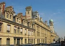 あの誇り高きフランスの大学が、英語による教育を拡大へ