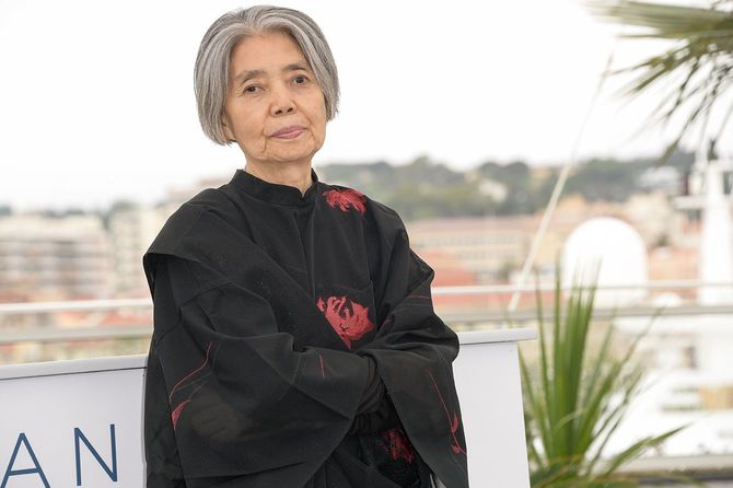 南仏カンヌで開催中の第71回カンヌ国際映画祭で行われた、映画『万引き家族』のフォトコールに臨む樹木希林＝2018年5月14日