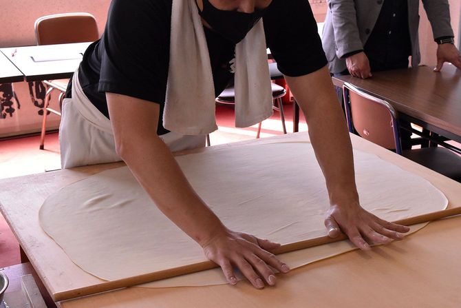 技術を要するきしめん打ち