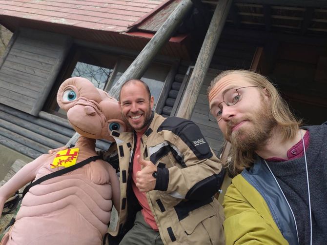 タイラー・ワキ氏（左）とアルリック・ファレット氏