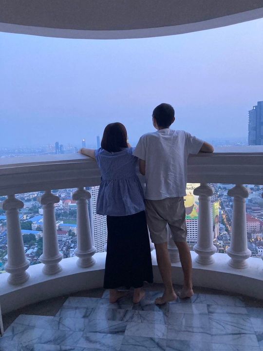 バンコクで過ごす中川淳一郎夫妻