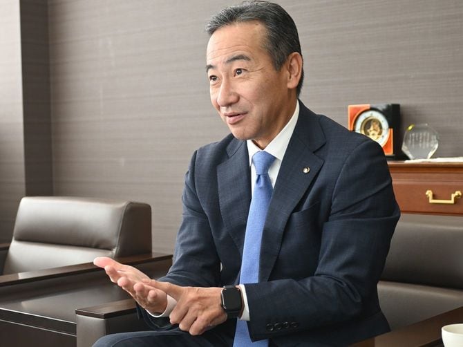 オタフクソースの佐々木孝富社長