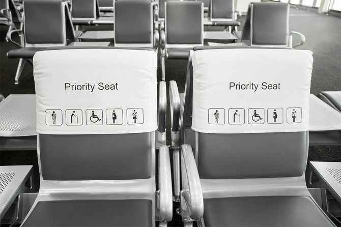 優先席