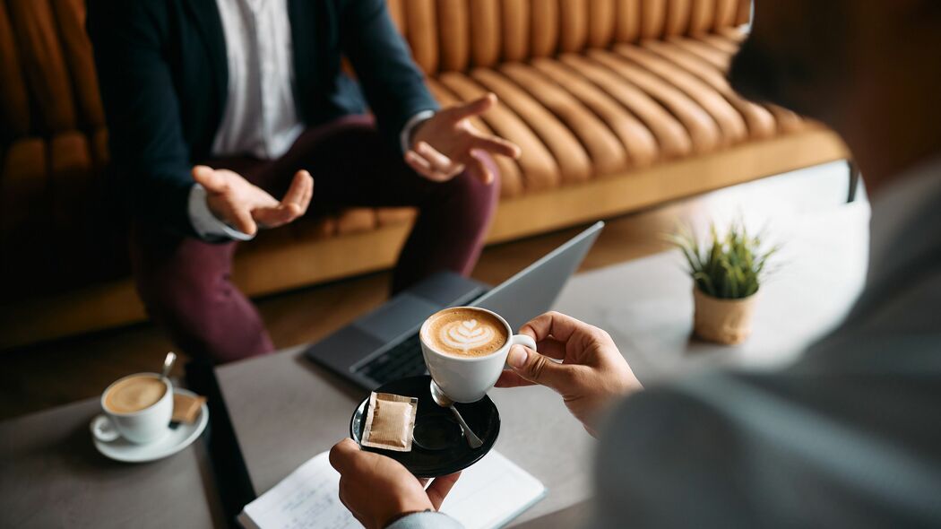 ｢固定費｣を削ってばかりの企業に成長はない…コンビニでは120円のコーヒーをホテルが1000円で売るカラクリ 高級テーブルも生演奏も決して無駄ではない