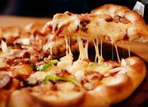 共働き"夕食は冷凍ピザ"に罪悪感は必要か