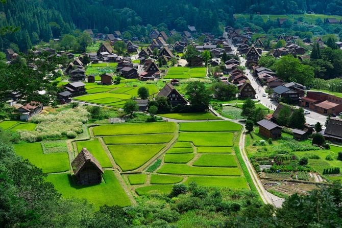 白川郷の景観と五箇山