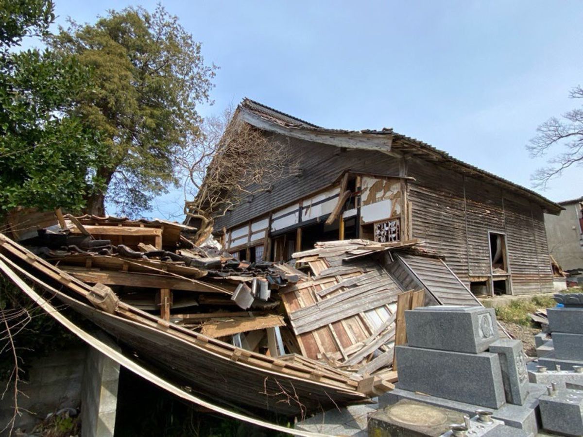 能登半島地震で倒壊した寺院