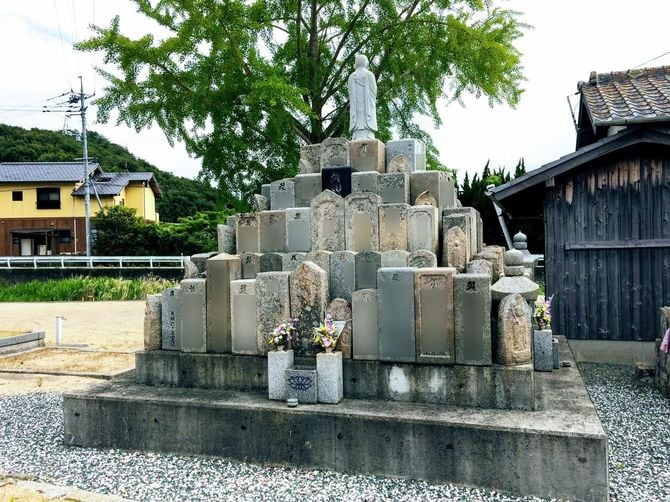 少子化の中で一族の墓を永続的に継承していくのは難しい時代になった