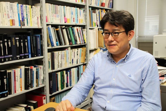 労働経済学を専門とする東京大学大学院の川口大司教授