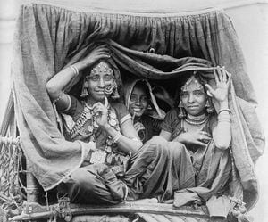 インドの踊り子たち