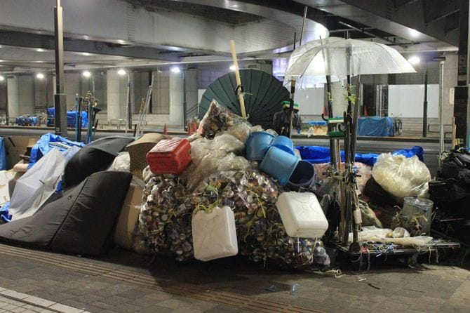 引っ越したくても引っ越せないし、引っ越す意味もない。