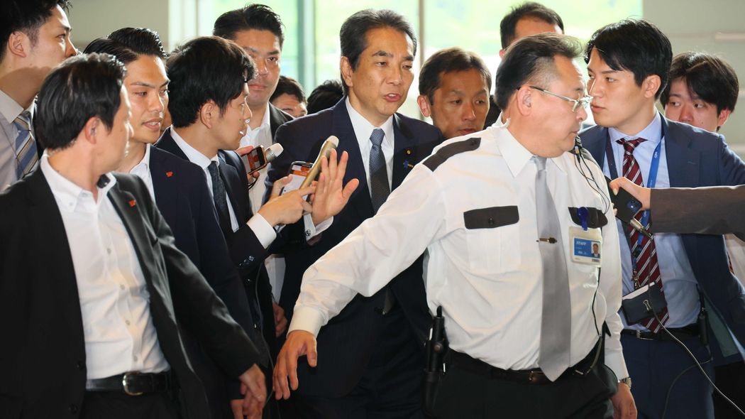 ｢コメが売るほどある｣江藤大臣には一生わからない…｢高いコメを買わされる国民｣を国会議員が軽視するワケ 小泉進次郎はJA農協にメスを入れられるのか