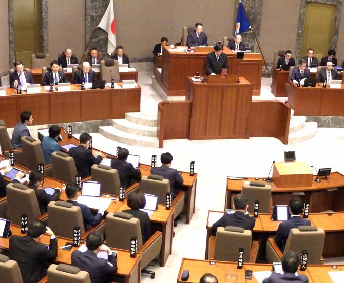 12月1日の県議会冒頭で、「不適切発言」を訂正しないとした川勝知事
