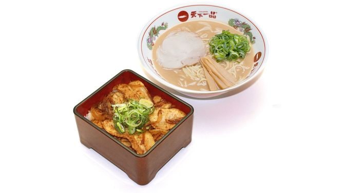 総本店でしか食べられない限定メニューの豚重定食（画像はイメージです。複数の店舗で取り扱いがある場合、取り扱いが変更になる場合があります）