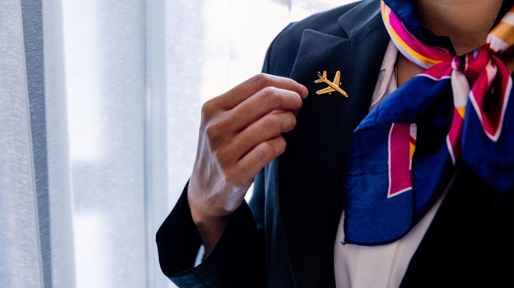 ｢体格いいね､レスリングでもやってんの?｣そんな質問にJALの客室乗務員が切り返した"痛快なひとこと" 相手の言葉をそのまま受け取らず､ポジティブな言葉に変換する