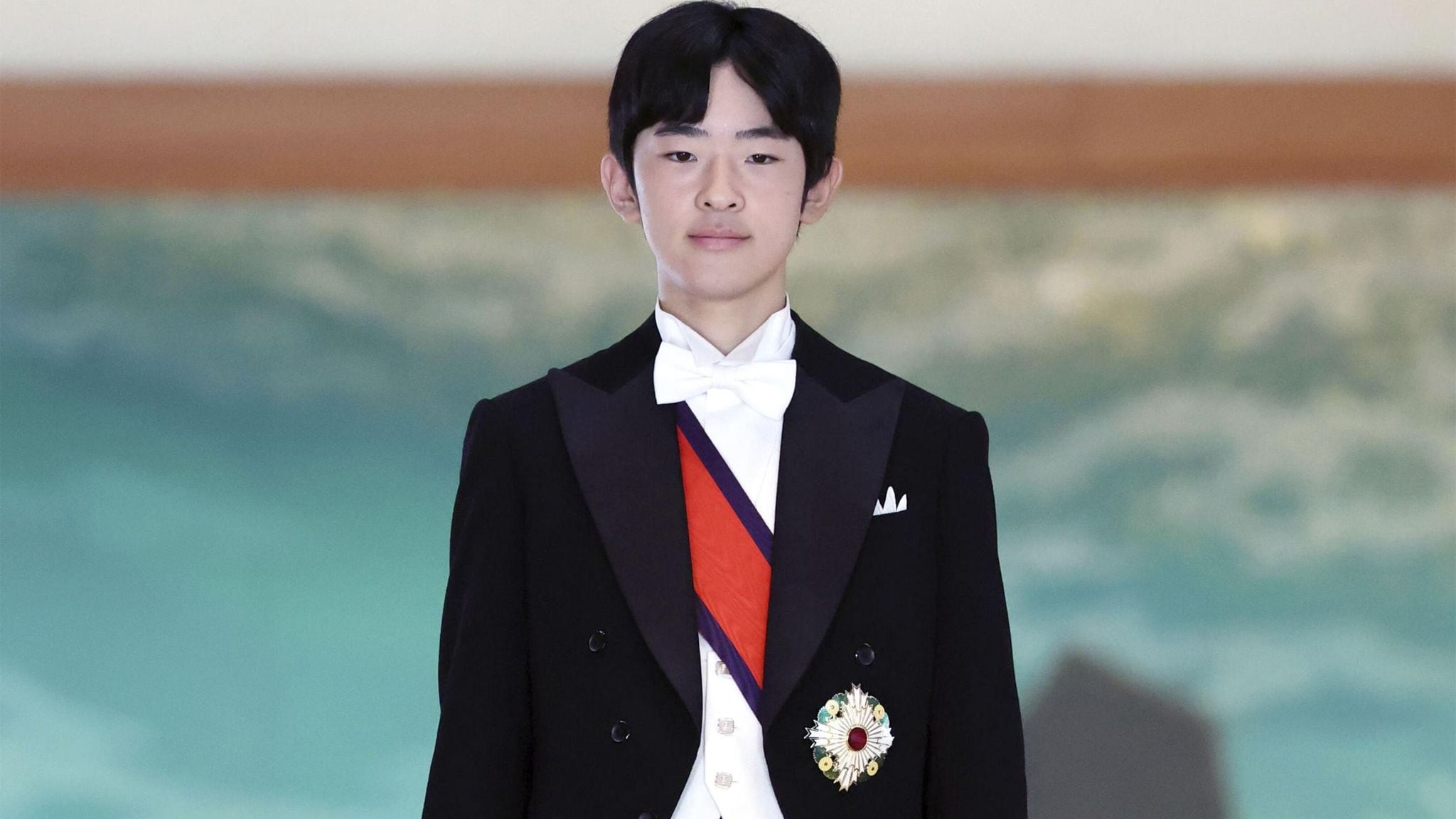 悠仁さま20歳へ、鋭さを増す「目つき」の裏にある覚悟と、SNSが過熱させる「皇室の表情」論争