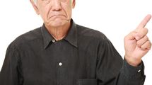 ますます高齢者クレーマーを増殖させることになる…認知能力が衰えた客に｢譲歩してはいけない｣納得の理由