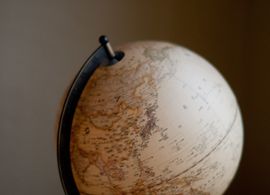 集団的自衛権、安倍流「普通の国」とは、どんな国か