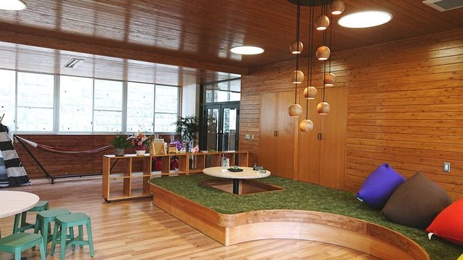 大日向小学校のスタッフルーム