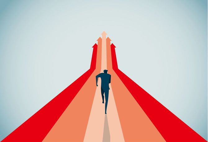 矢印に向かって全力疾走する人