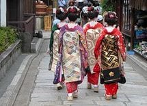 舞妓が教えてくれる良質な日本式サービス