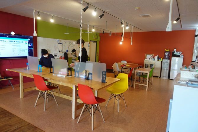 「ドーユーラボ ひやごん」の室内の様子。