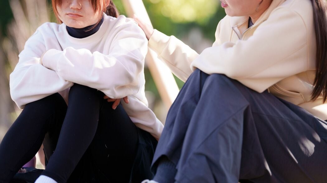 人に囲まれているのに孤独に苦しむ未来が待ち受ける…一見､社交的で｢他者を助けずにはいられない人｣の苦悩