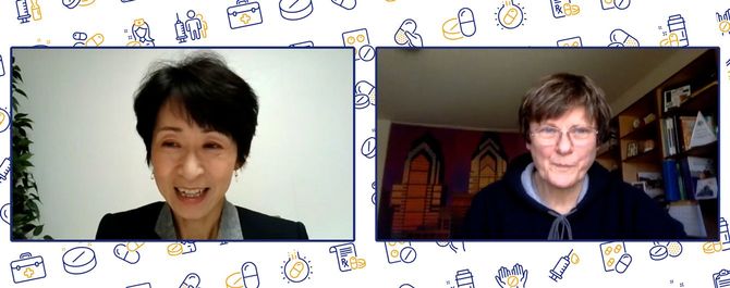 筆者の取材に応じるカタリン・カリコ氏（右）