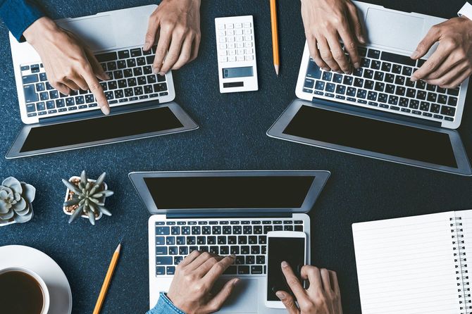 会議のビジネスシーン