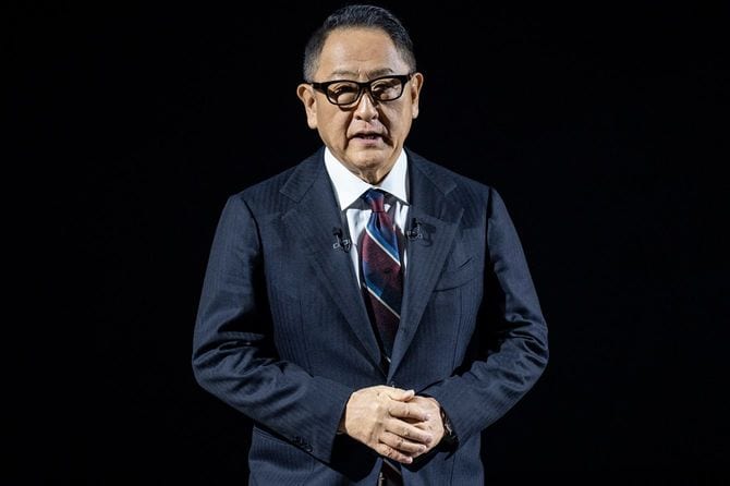 2025年12月5日、静岡県裾野市にあるトヨタの「ウーブン・シティ」で開催された新型スポーツモデルのワールドプレミアで、スピーチを行うトヨタ自動車の豊田章男会長