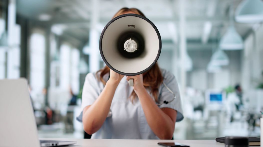 ｢オ･オ･イ･ウ･オ･エ･ア･イ･イ…｣一見ふざけた文字列の発声練習でプレゼンの評価10倍のワケ