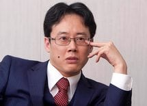 日本は"天皇の上"にアメリカを戴いている