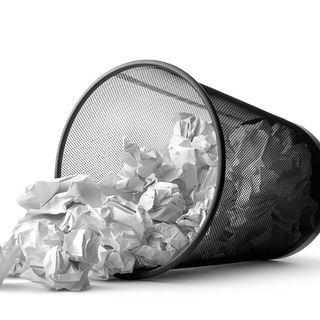 意外と見られている ゴミの捨て方で露呈するあなたの生活レベルと品格 日常の行為にこそ自分の素が出る President Online プレジデントオンライン