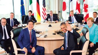 総理の着こなしでその会談の目的が見えてくる